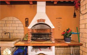 Fotografie z fotogalerie ubytování Cozy Apartment In Kostrena v destinaci Kostrena