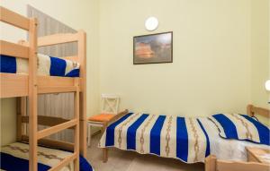 Postel nebo postele na pokoji v ubytování Lovely Apartment In Kosljun With Wifi