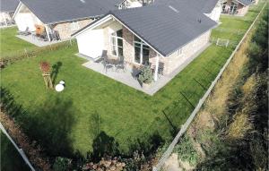 an aerial view of a house with a yard at Zweite Heimat in Dagebüll +27 photos