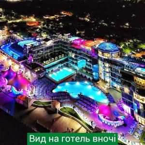 Bazén v ubytování NEMO Hotel Resort & SPA nebo v jeho okolí