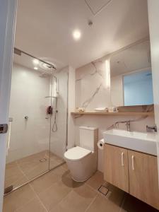 O baie la Box Hill 2bed 2bath Apartment 7x5