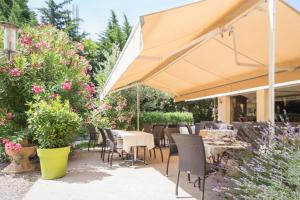 Zahrada ubytování Logis Le Printemps Hôtel Restaurant - Montélimar