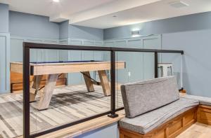 Ένα ή περισσότερα κρεβάτια σε δωμάτιο στο Moonshine Crescent 365 by Okanagan Premier