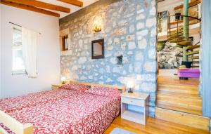 Posteľ alebo postele v izbe v ubytovaní Gorgeous Home In Dubrovnik With Kitchen