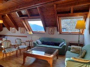 Posedenie v ubytovaní Dúplex con moderna y amplia cocina Erta 6