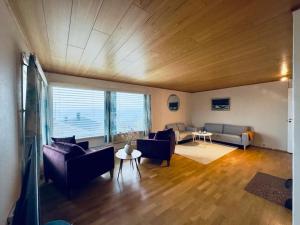 Posezení v ubytování The Yellow House