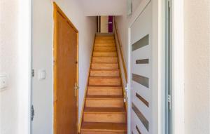Fotografia z galérie ubytovania 2 Bedroom Cozy Apartment In Kostrena v destinácii Kostrena