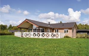 Budova, kde se prázdninový dům nachází