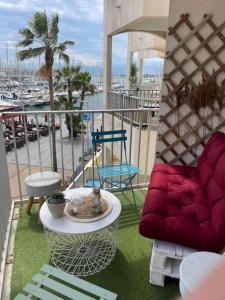 Χώρος καθιστικού στο Appart familial tout confort sur le port du Cap