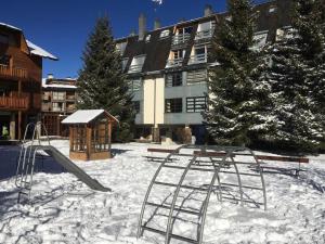 Apartamento en LA MOLINA a pie de pistas de SKI v zimě
