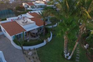 Zahrada ubytování Cabo Cottage Villa Neptuno Charming Villa in Cabo Quiet View Ocean Community