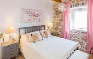 Ein Bett oder Betten in einem Zimmer der Unterkunft Villa Mediterranean Estate