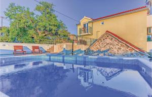 Gallery image of Four-Bedroom Holiday Home In Vinovo Gornje in Gornje Utore