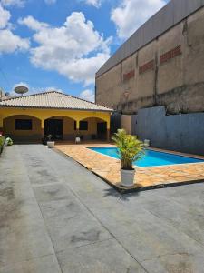 Swimmingpoolen hos eller tæt på Casa para Eventos e Festas de fim de Ano