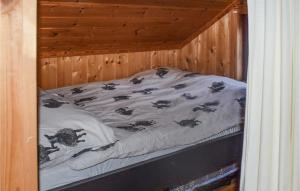 Postel nebo postele na pokoji v ubytování 3 Bedroom Stunning Home In Rjukan