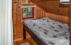 Postel nebo postele na pokoji v ubytování 3 Bedroom Stunning Home In Rjukan
