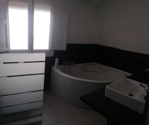 Kúpeľňa v ubytovaní Piso Playa Patacona/Malvarrosa + 7 fotografií