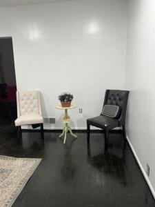 Ruang duduk di Sunset views & stylish confort