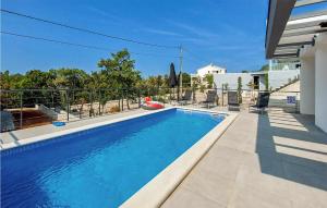 Πισίνα στο ή κοντά στο Stunning Home In Reburici, Trget +17 φωτογραφίες
