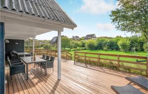 Balkón nebo terasa v ubytování Amazing Home In Glesborg With Sauna + 34 fotografií