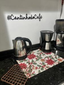 Comodidades para preparar café e chá em Apto térreo #3- Moradas do Pier- 2 quartos, 1 banheiro a passos da areia
