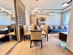 Гостиная зона в N5304 Completo para Férias, Praia e Beto Carrero