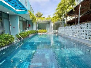 Bazén v ubytování Sea House Hotels and Apartments nebo v jeho okolí