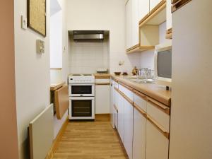 Kuchyň nebo kuchyňský kout v ubytování Spey Cottage