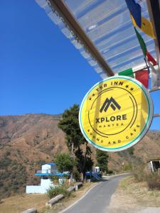 TSR Inn By Xplore Mantra Hotel and Cafe, Nagtibba的证书、奖牌、标识或其他文件