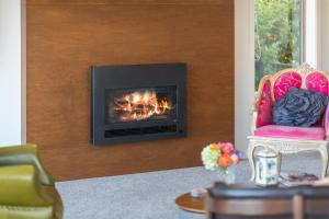 Φωτογραφία από το άλμπουμ του Amazing lake view room #1& floor heating στο Κουινστάουν