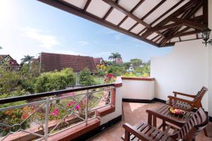 Balkon ili terasa u objektu Royal Hotel and Villa Batu