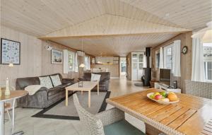 O zonă de relaxare la Holiday Home Slunden Fanø Denm