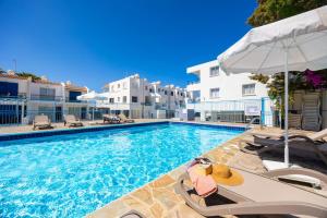 Gallery image of Seafront Latchi Apartment in Lachi