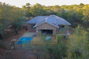 Πισίνα στο ή κοντά στο Krokodil Rus