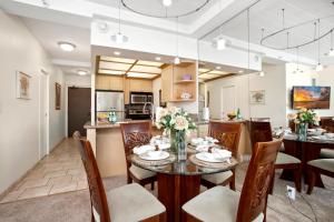 Gallery image of KBM Resorts FREE CAR The Whaler Stunning Beachfront Studio WH1-615 in Kaanapali