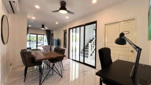 Foto sihtkohas Khao Lak asuva majutusasutuse Khaolak Pool Villa with 3 bedrooms galeriist