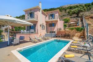 Бассейн в Villa Amore Sunrise by Villa Plus или поблизости