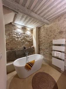 Gallery image of La Grange du Barroux in Le Barroux