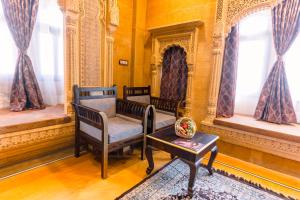 Hotel Durjay Garh的休息区