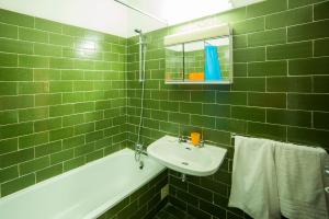 Ένα μπάνιο στο Seaview 1 Bed Apartment