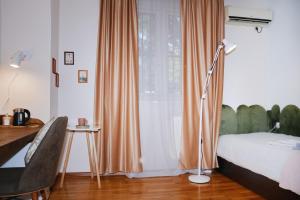 Postel nebo postele na pokoji v ubytování Triple eight hotel