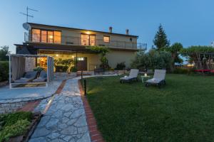 Vonkajšia záhrada v ubytovaní Villa Vital