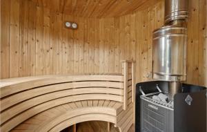 Fotografie z fotogalerie ubytování Cozy Home In Præstø With Kitchen v destinaci Præstø