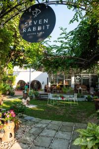 Zahrada ubytování Seven Rabbit House