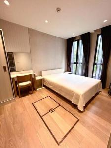 Katil atau katil-katil dalam bilik di BTS Thonglor - Serene Japanese-style Haven, Onsen +17 gambar