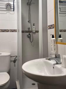 Koupelna v ubytování Hotel Boliña