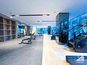 Fitness centrum a/nebo fitness zařízení v ubytování Luxury & Elegance in Downtown Fountain Views