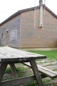 Το κτήριο όπου στεγάζεται  η παραθεριστική κατοικία