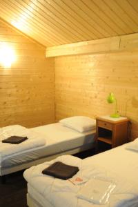 Gallery image of Hébergements le Camp d'Auneau - Les Marmottes in Aunay-sous-Auneau +8 photos