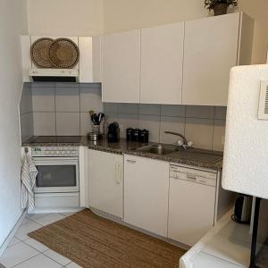 Kuchyň nebo kuchyňský kout v ubytování Petit Canada - Studio à louer